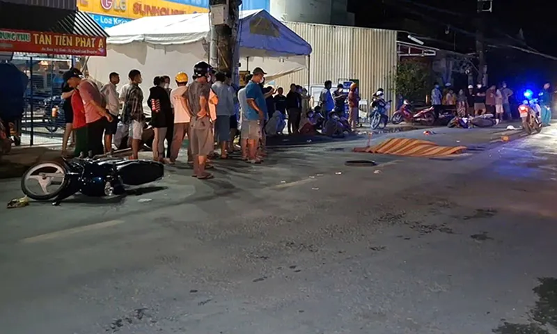 Hiện trường vụ tai nạn giữa 2 xe máy làm 1 người tử vong  Ảnh TPO