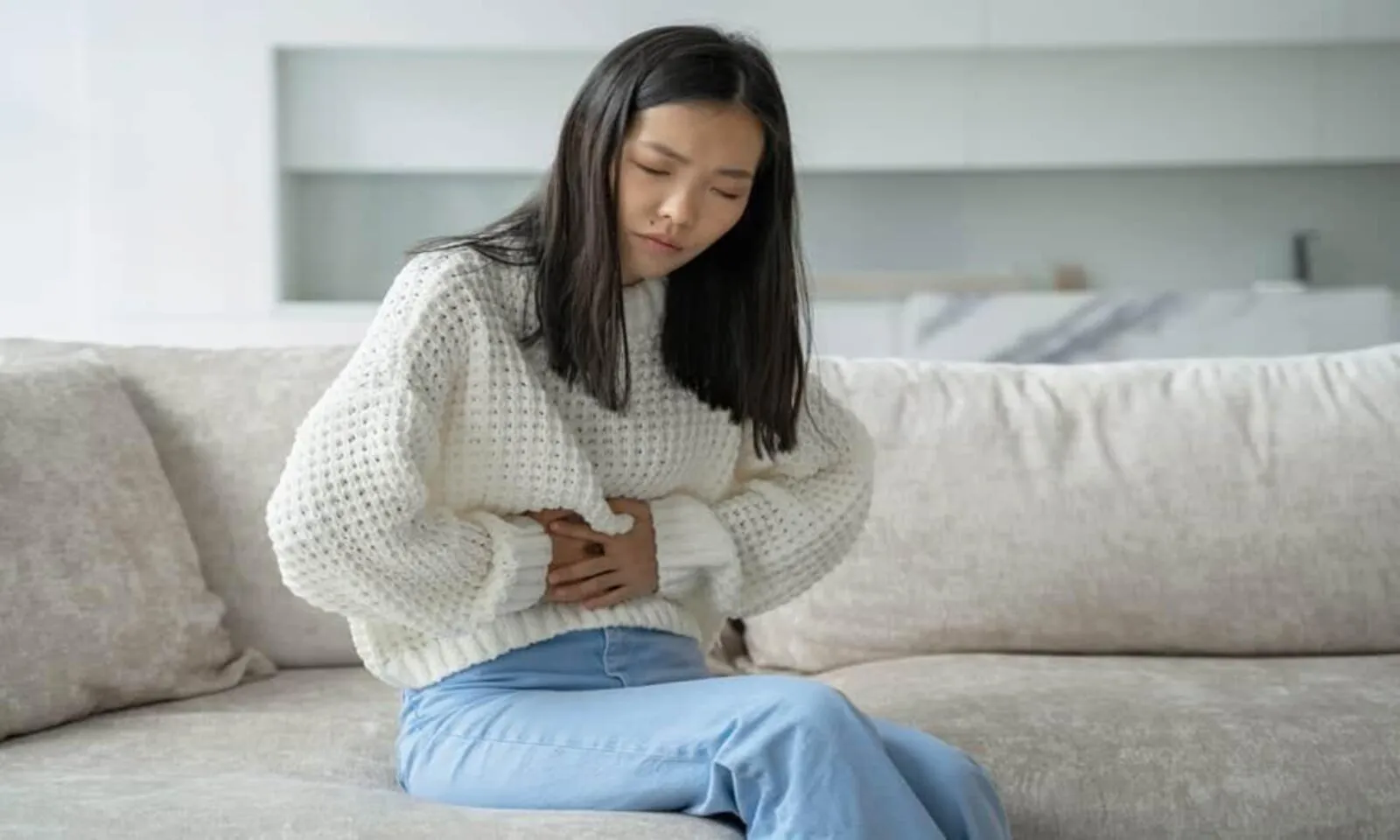Các cách chữa đầy bụng khó tiêu tại nhà - Hình 1