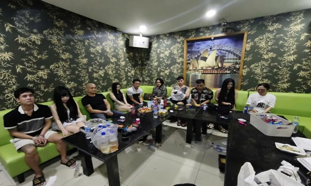 Karaoke VIP thành “ổ” ma túy, 10 đối tượng dương tính bị tạm giữ