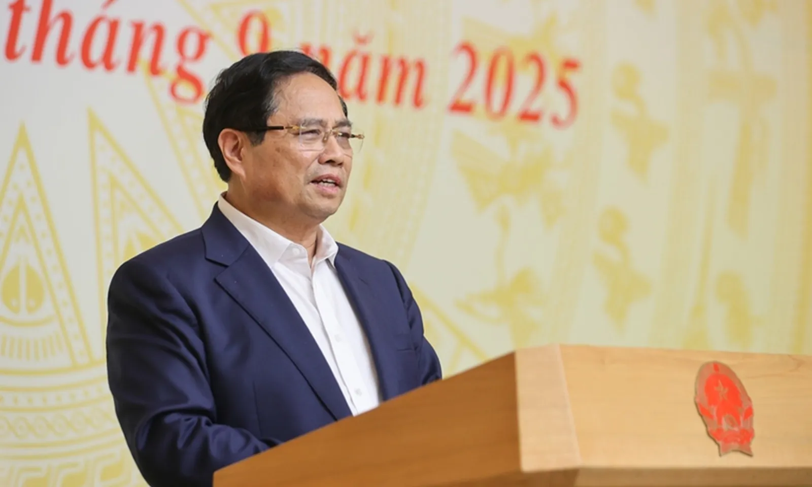 Thủ tướng: Bảo đảm giải ngân 100% vốn đầu tư công năm 2025