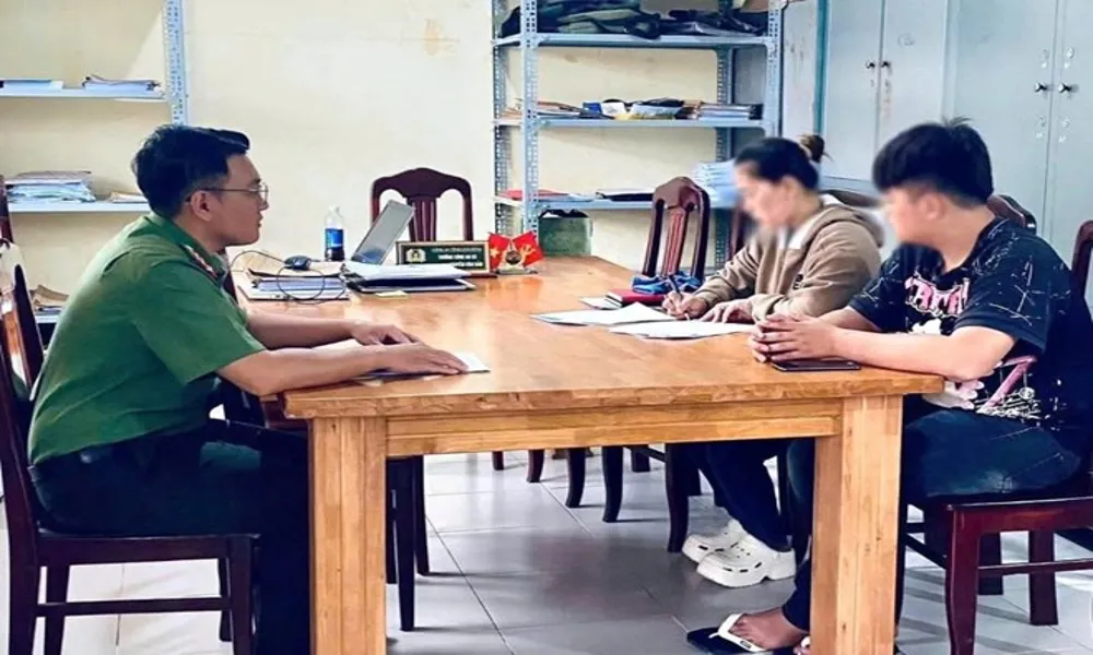 Đăng hình ảnh cấm để câu like, nam sinh 17 tuổi bị công an triệu tập