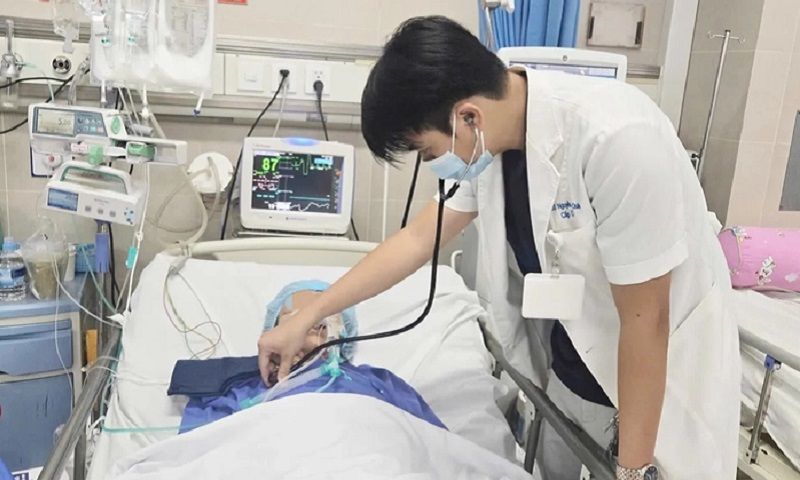 Cụ bà 79 tuổi hôn mê sâu vì uống nhầm methadone
