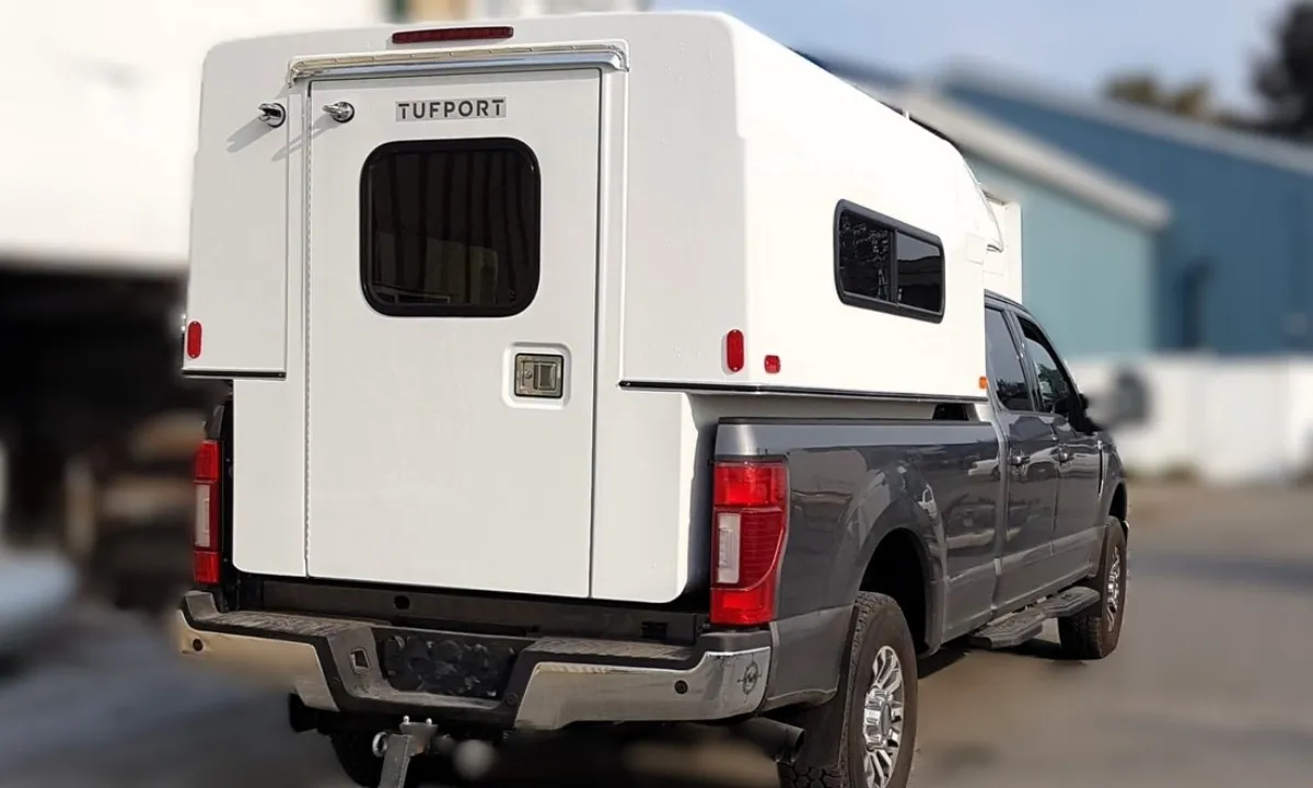 nha-di-dong-soi-thuy-tinh-1-1758184570329903325760