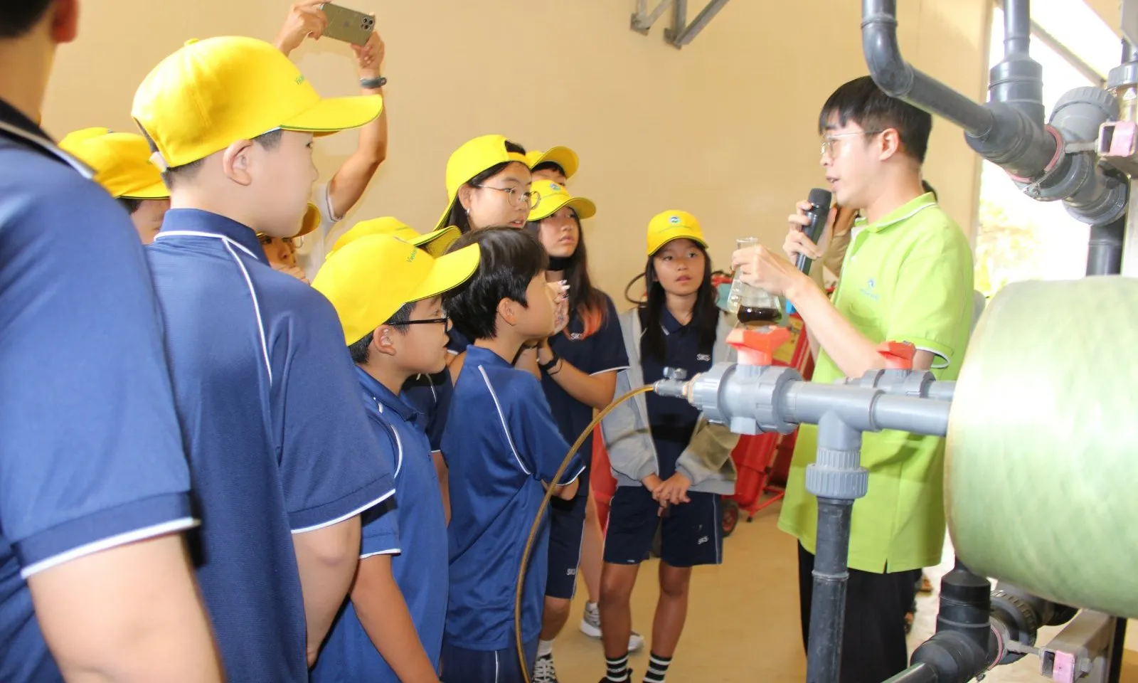 Học sinh Trường Quốc tế SIKS tham quan công nghệ xử lý chất thải tại Công ty VWS