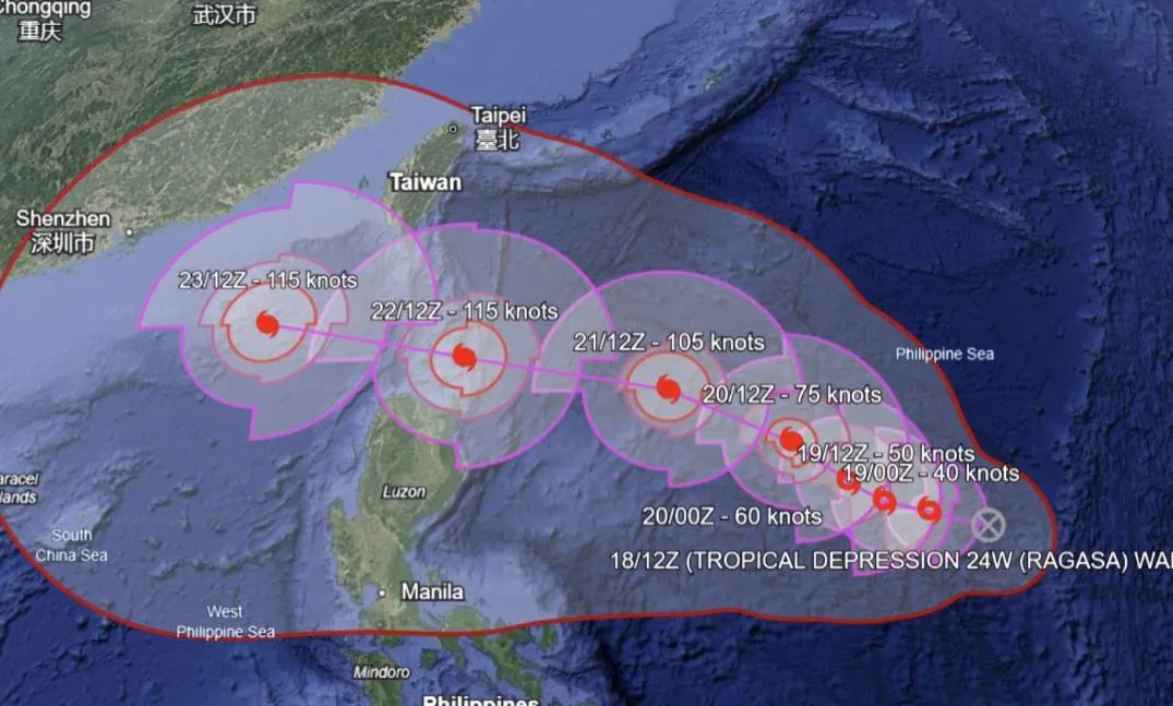 Bão Ragasa (bão số 9) sắp vào Biển Đông có khả năng trở thành siêu bão