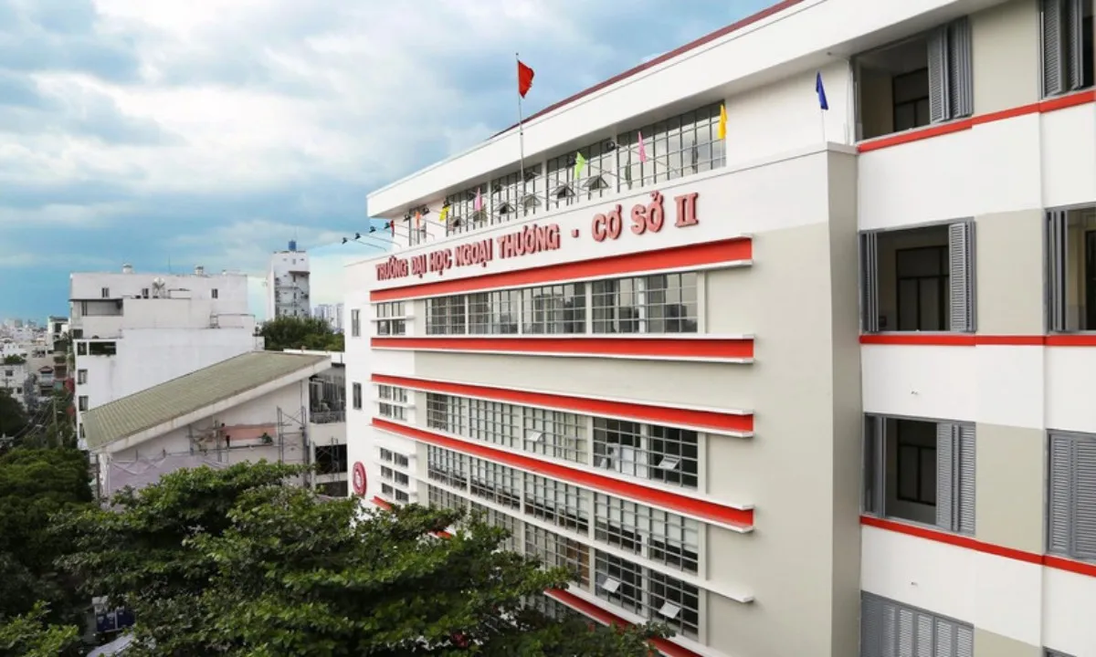 dh-ngoai-thuong-co-so-ii