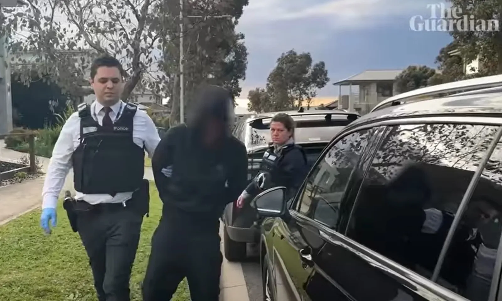 Úc: Bắt giữ 7 thiếu niên liên quan đến vụ đâm chết hai bé trai