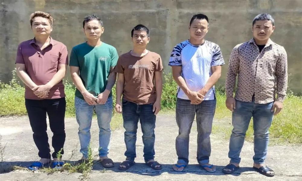 Chủ gara cùng nhân viên lĩnh án vì chiếm đoạt xe đầu kéo của khách