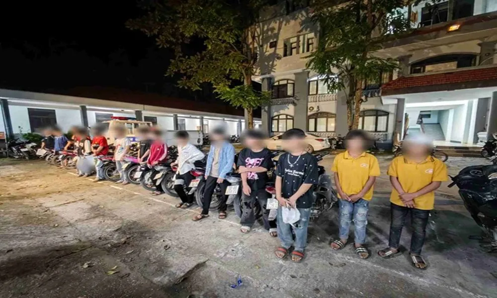 Bắt giữ nhóm thanh thiếu niên nẹt pô, lạng lách tại Cao Bằng