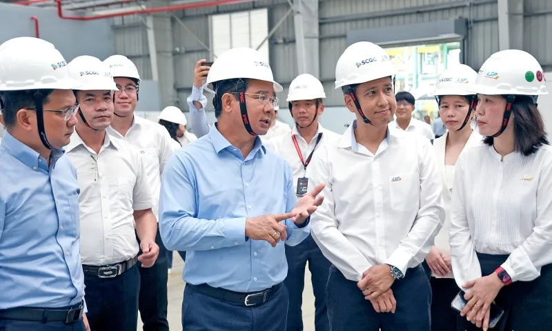 Chủ tịch TPHCM: Hoá dầu Long Sơn hoạt động trở lại là niềm vui của thành phố