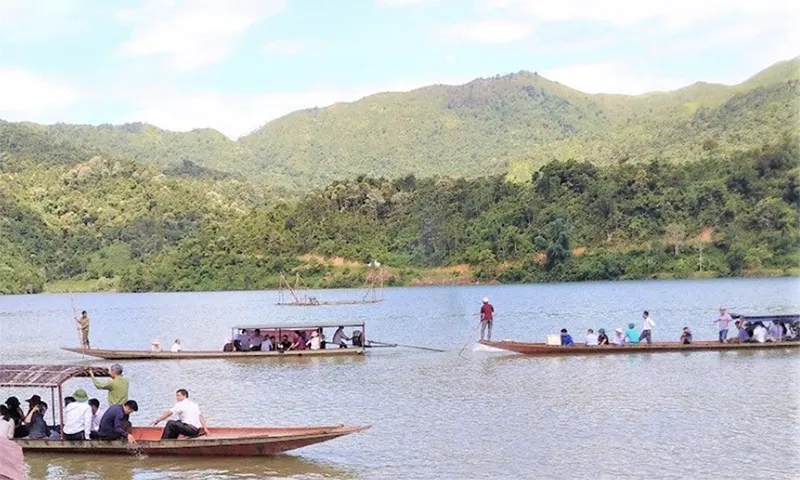 Nghiên cứu miễn, giảm giá dịch vụ đăng kiểm phương tiện thủy