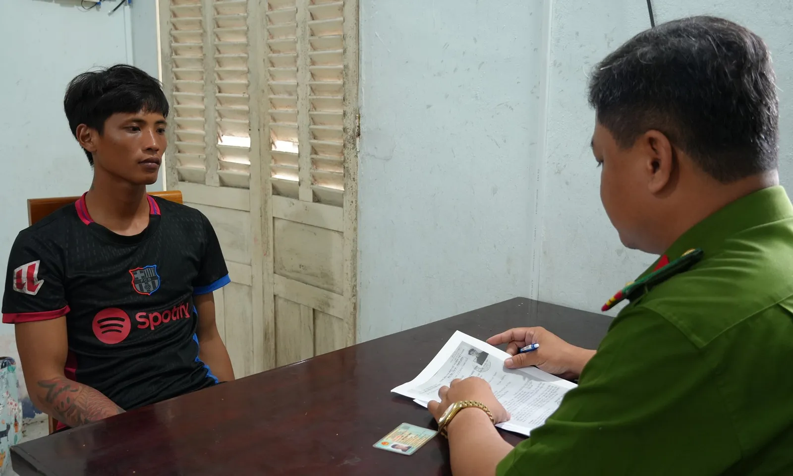 Bắt đối tượng có lệnh truy nã thực hiện 11 vụ trộm cắp tài sản