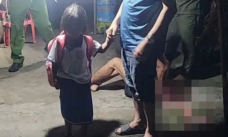 Bé gái 6 tuổi bị gã lạ mặt dụ dỗ, chở đi, công an xuyên đêm truy tìm