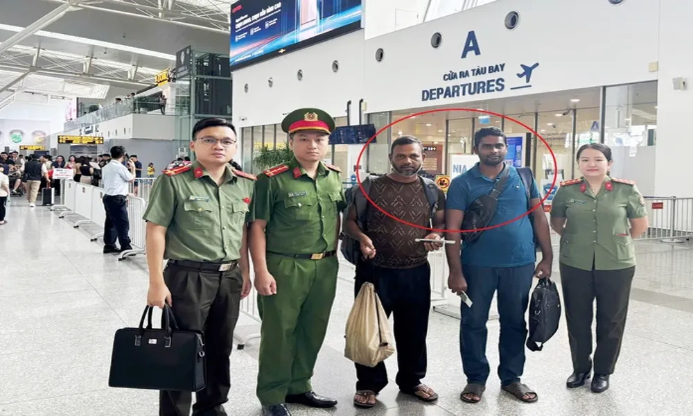 Phát hiện 2 công dân Bangladesh cư trú trái phép tại xưởng sản xuất