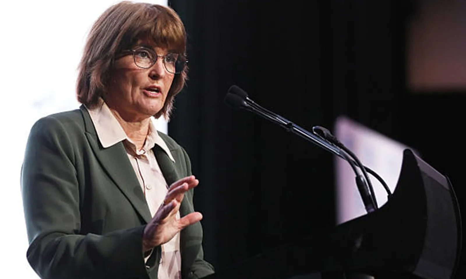 Ngân hàng Trung ương Úc tiếp tục thận trọng trước những biến động toàn cầu