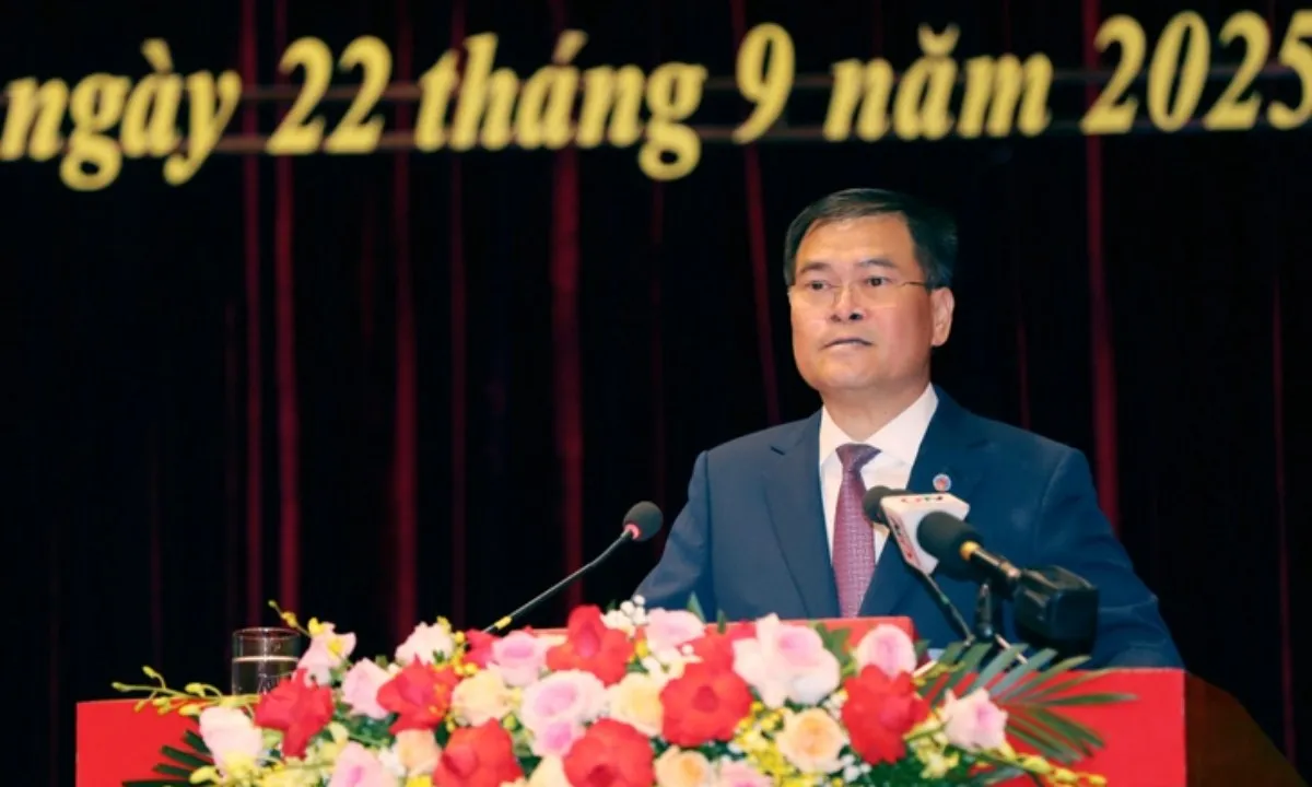 Ông Bùi Văn Khắng giữ chức Chủ tịch UBND tỉnh Quảng Ninh