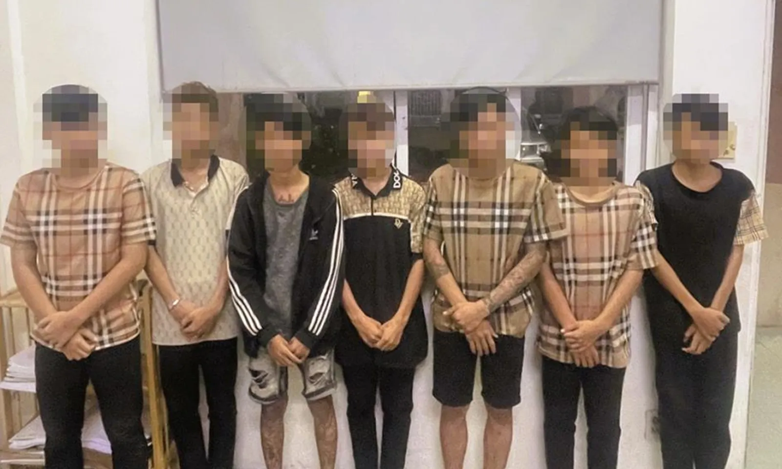 Bắt giữ nhóm thanh thiếu niên chuyên trộm cắp tài sản trong cốp xe