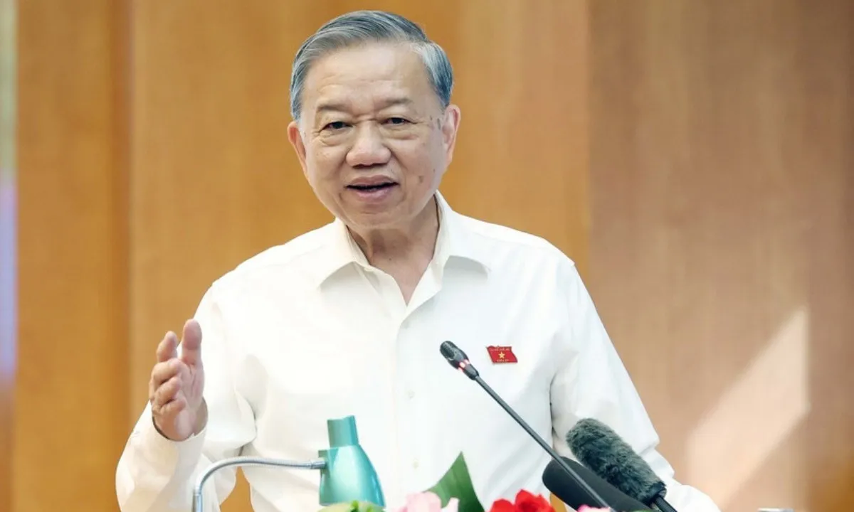 Tổng Bí thư: Cải cách tiền lương phải gắn liền với kiểm soát giá cả