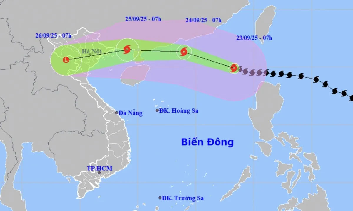 Siêu bão Ragasa duy trì sức gió cấp 17, Bắc Bộ sẵn sàng ứng phó mưa lớn