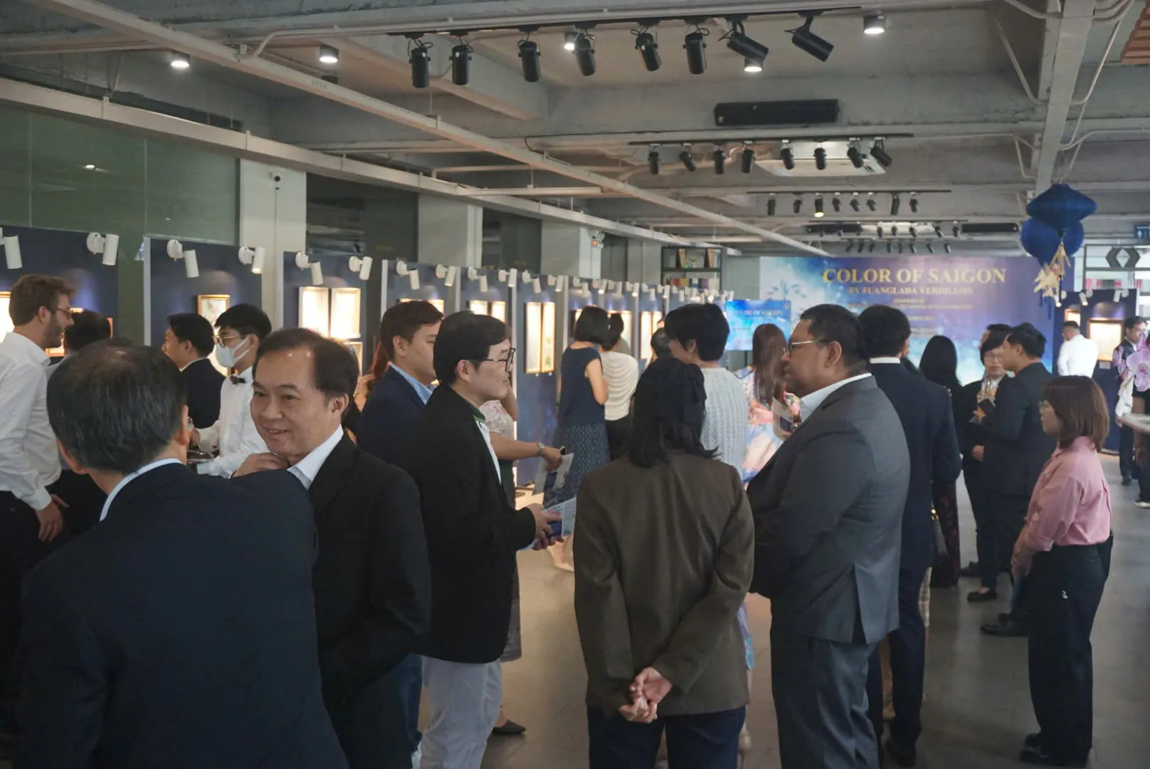 gen-h-z7028974635318_7895bcd8b1fb58a330f84dcb99ae5940