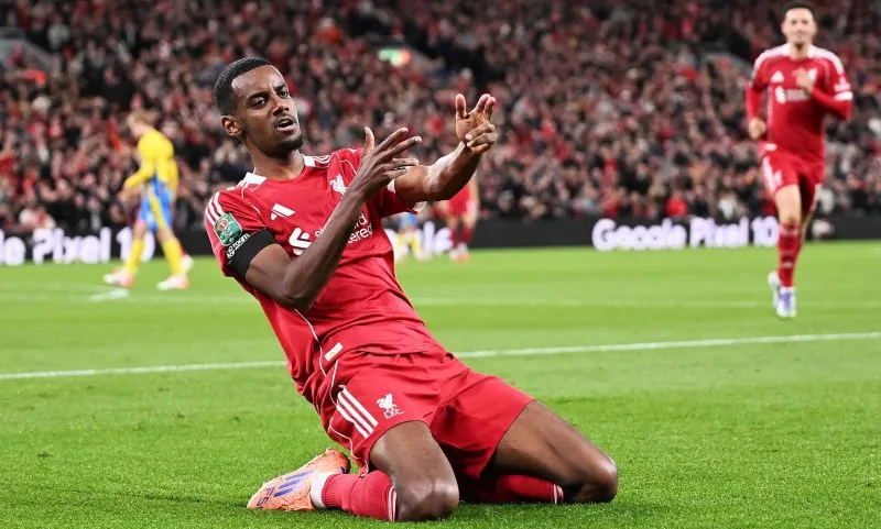 isak-slot-liverpool