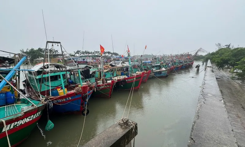 Bộ Xây dựng triển khai khẩn cấp ứng phó bão số 9