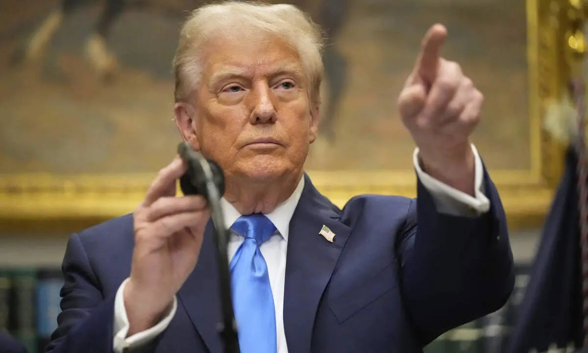 Tổng thống Trump bất ngờ ủng hộ Ukraine giành lại toàn bộ lãnh thổ