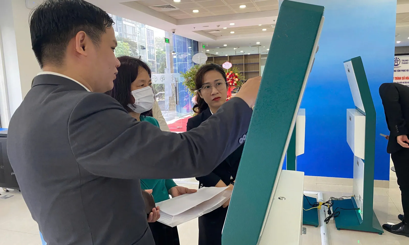 Hà Nội triển khai 4 mô hình mới hỗ trợ người dân làm thủ tục hành chính