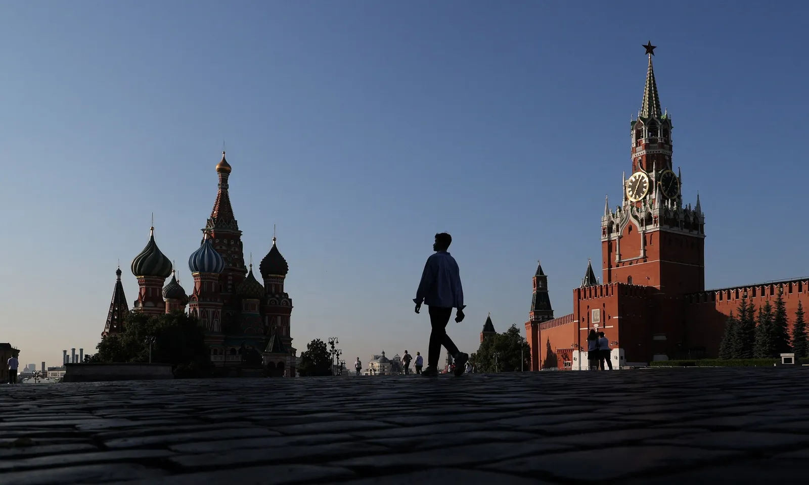 Nga đề xuất tăng thuế VAT để tài trợ cho chi tiêu quốc phòng