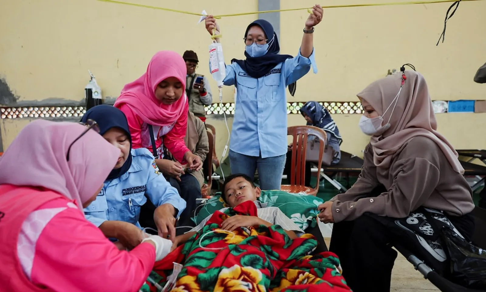 Ngộ độc thực phẩm hàng loạt ở Indonesia, hơn 1.000 trẻ em nhập viện