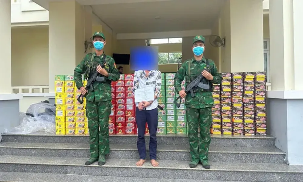 Đồng Nai: Bắt quả tang đối tượng vận chuyển hơn 350kg pháo nổ trái phép