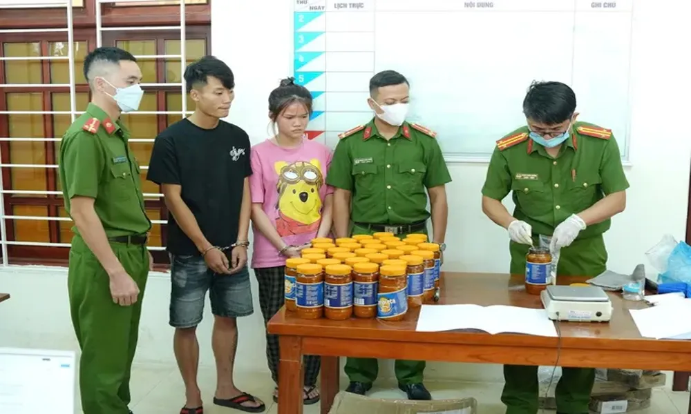 Công an Nghệ An chặn đứng đường dây ma túy qua đường hàng không