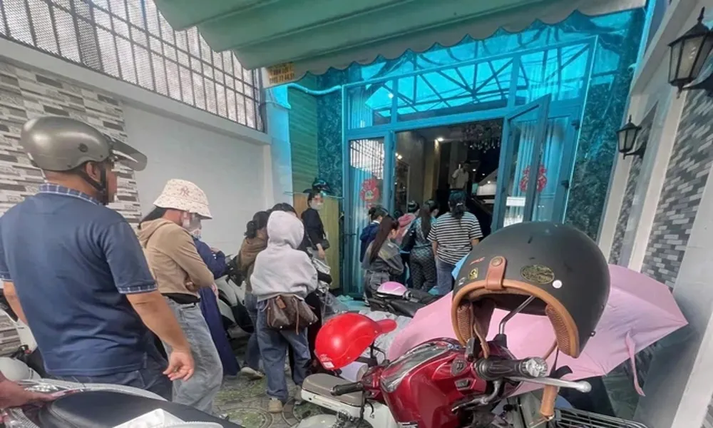 TPHCM: Công an vào cuộc vụ vỡ hụi gây náo loạn khu dân cư