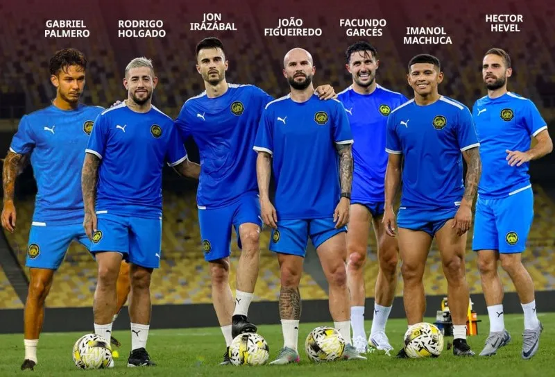 7 cầu thủ nhập tịch Malaysia bị FIFA phạt tiền và cấm thi đấu 1 năm.