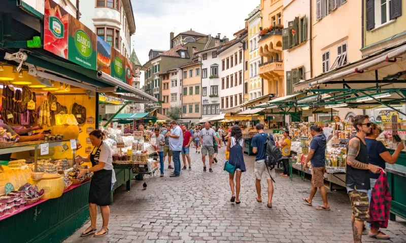 Thành phố Bolzano của Italy áp thuế đối với chó, gây nhiều tranh cãi