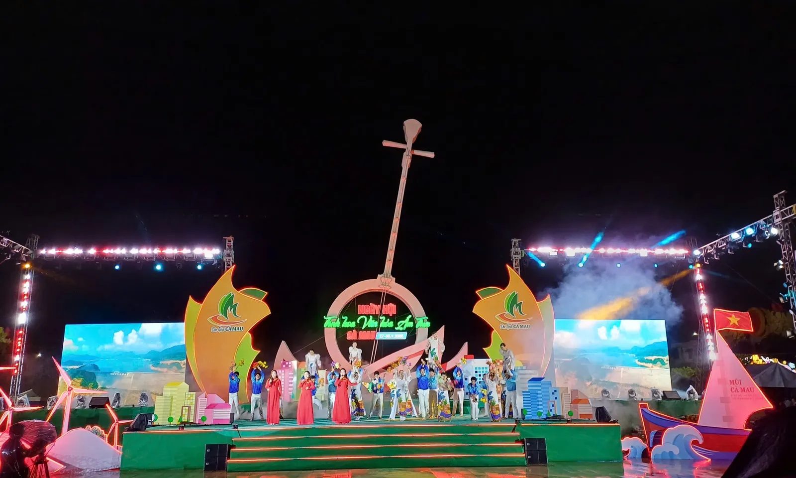 Khai mạc Ngày hội “Tinh hoa văn hóa ẩm thực Cà Mau” tại TPHCM