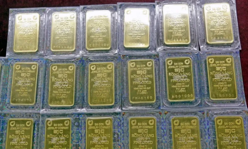 Giá vàng tiếp tục lập đỉnh mới