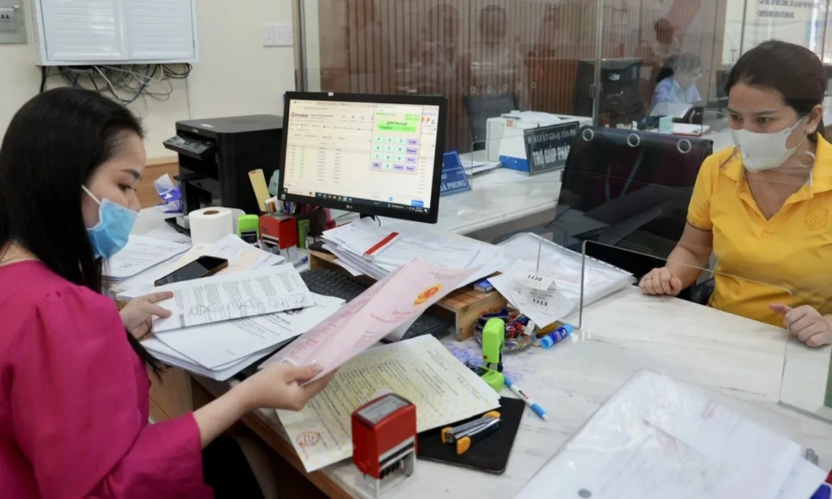 TPHCM bỏ yêu cầu nộp sao y với thủ tục chỉ cần bản sao