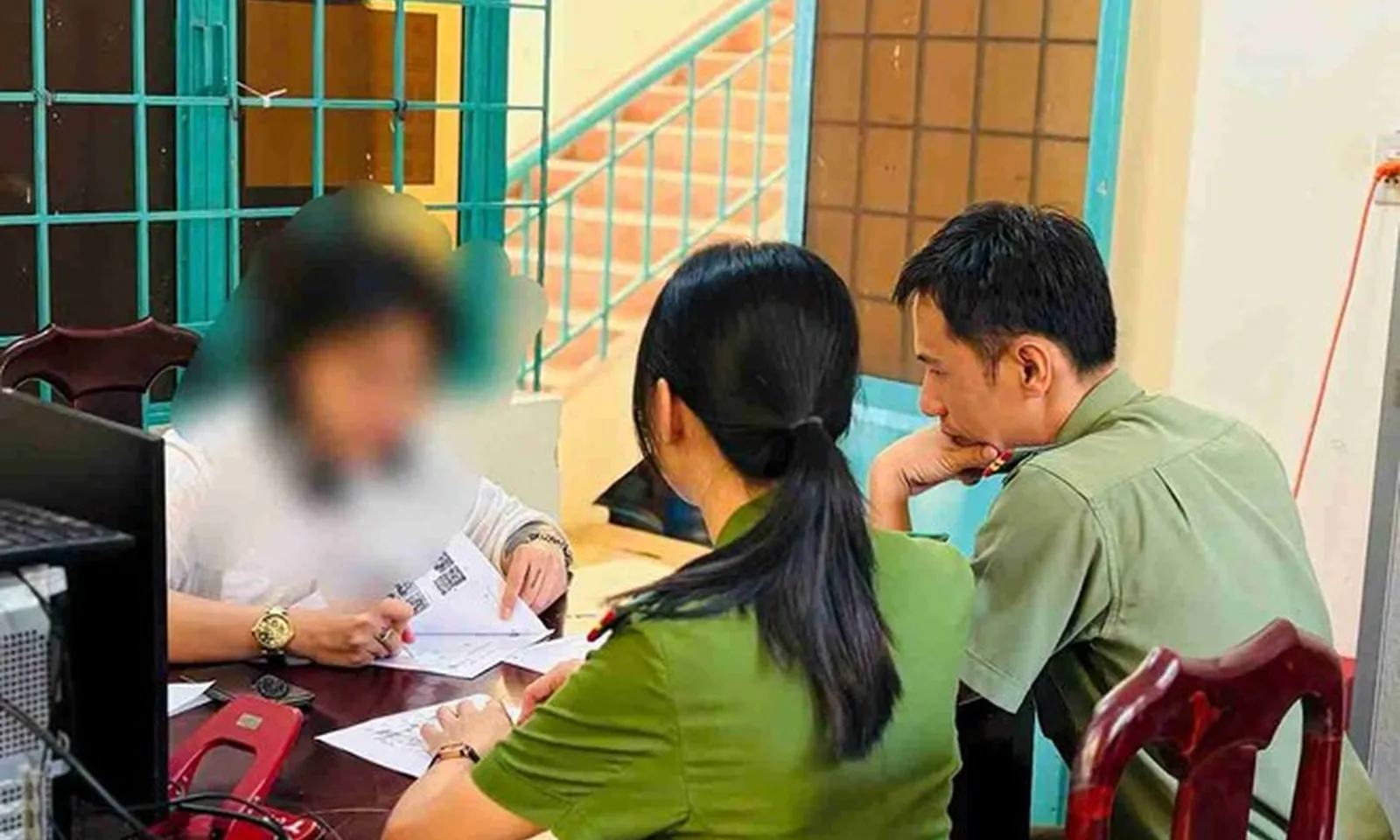 Công an Đắk Lắk xử phạt người đăng tải tin sai sự thật trên mạng xã hội