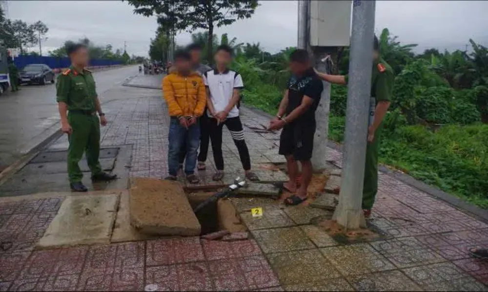 Cắt phá cáp điện trung thế để bán phế liệu, 8 đối tượng bị bắt giữ