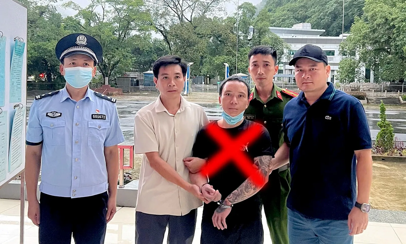 Hơn 13 giờ vượt mưa lũ để bắt đối tượng truy nã tại Cao Bằng