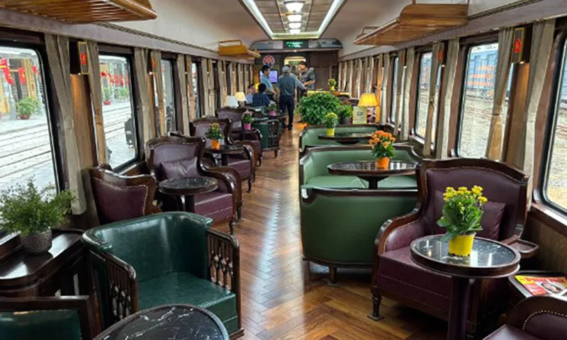 Vé toa VIP A34 tàu Hoa phượng đỏ được áp dụng nhiều chính sách giảm giá