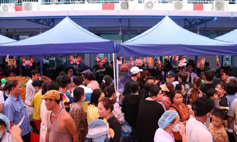 TPHCM: Mang không khí Tết Đoàn viên đến gần 2000 trẻ em tại bệnh viện Nhi đồng 1 