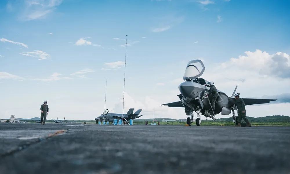 Mỹ lần đầu công bố ảnh tiêm kích F-35B triển khai tại Puerto Rico