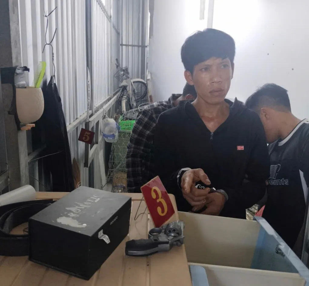 lua-dao-bang-chieu-gia-mao-truong-dai-hoc-de-tuyen-dung-5-1754912980546840700186