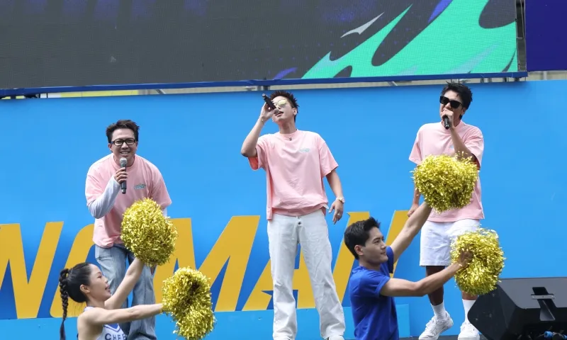 Theme song Running Man Vietnam mùa 3 gây sốt vì... dàn cast nhảy loạn nhịp