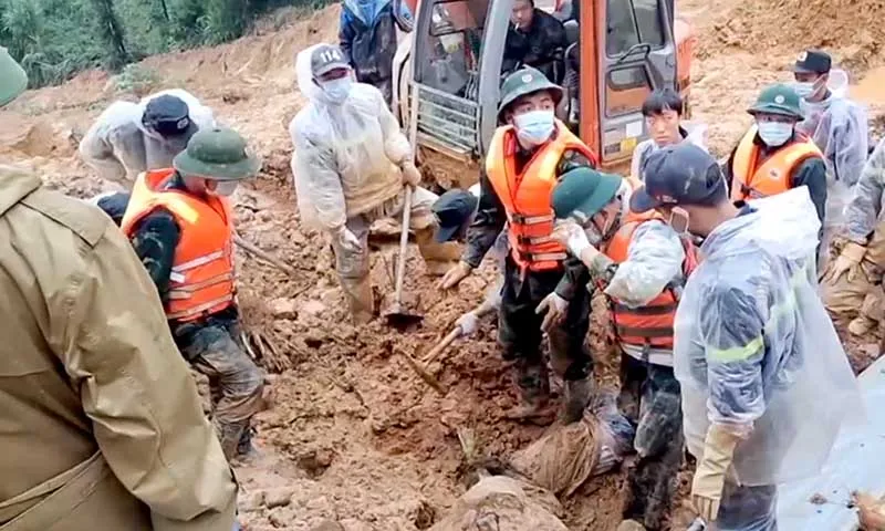 Sẵn sàng tìm kiếm cứu hộ, cứu nạn đường hàng không khi bão số 11 đến