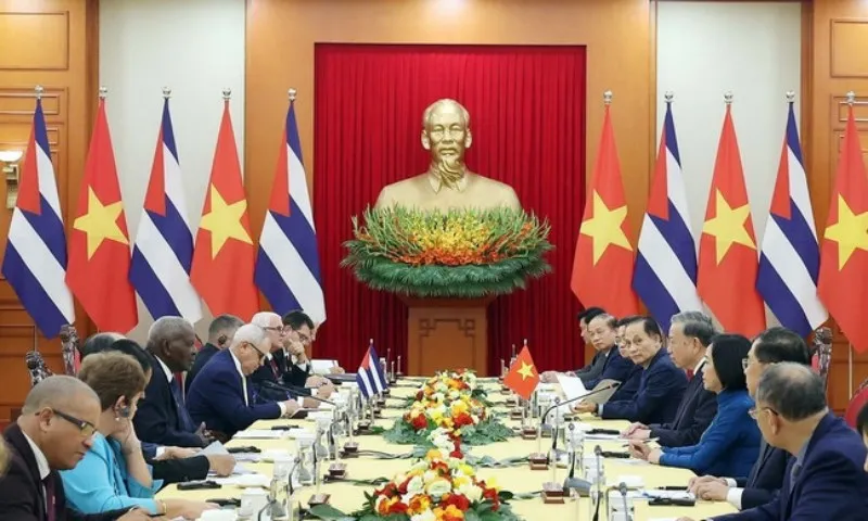 0110-tong-bi-thu-viet-nam-cuba-4