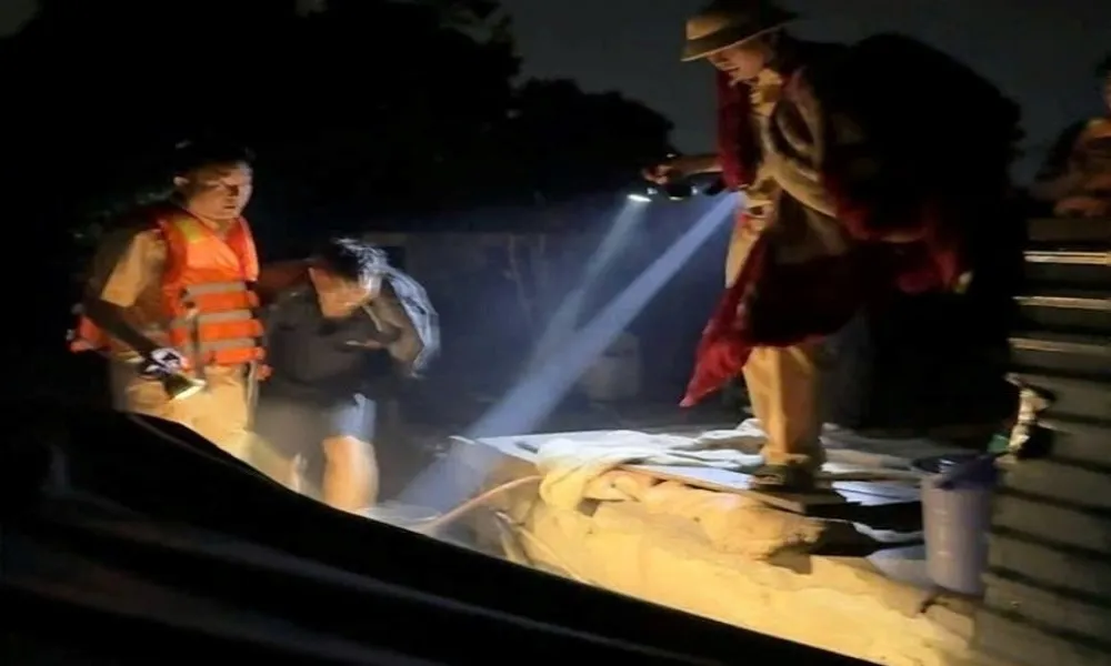 Phát hiện tàu thủy không biển kiểm soát khai thác cát trái phép