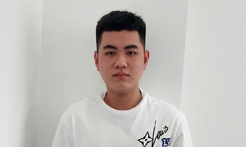 Khởi tố nam thanh niên đâm chết bạn gái trên vỉa hè ở TPHCM